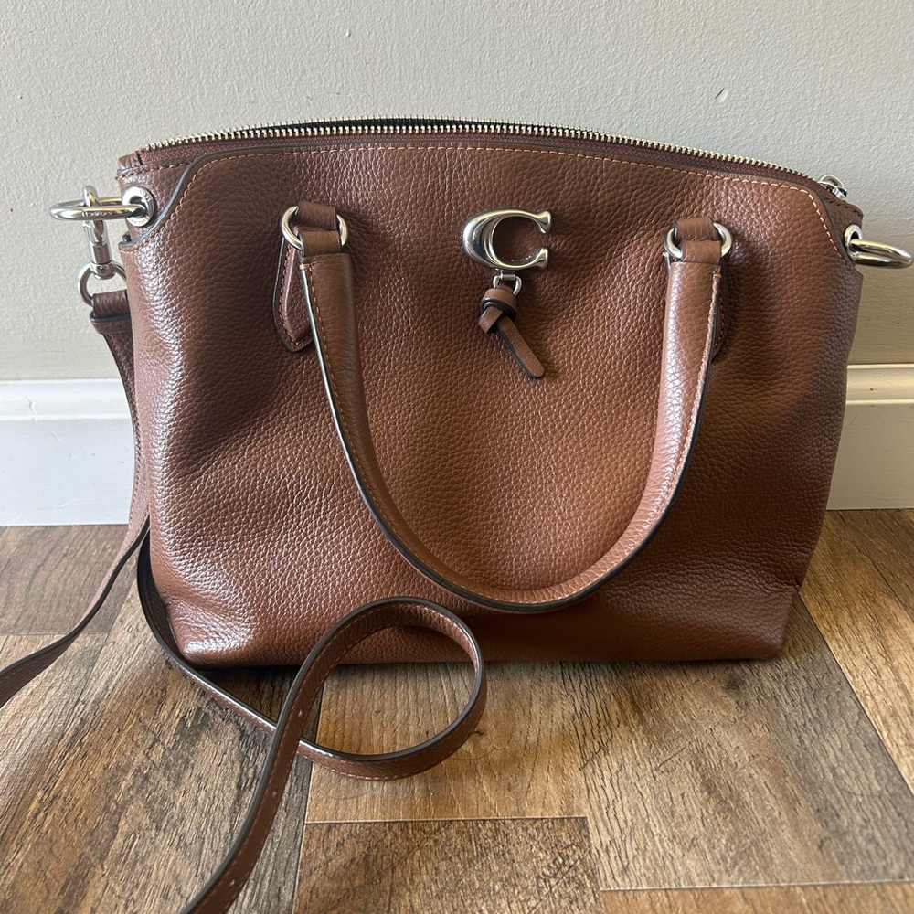 Coach Brown Shoulder Bag with Detachable Strap and Textured Leather